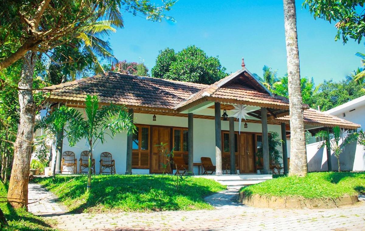 Green Court Cottages Thekkady Kültér fotó