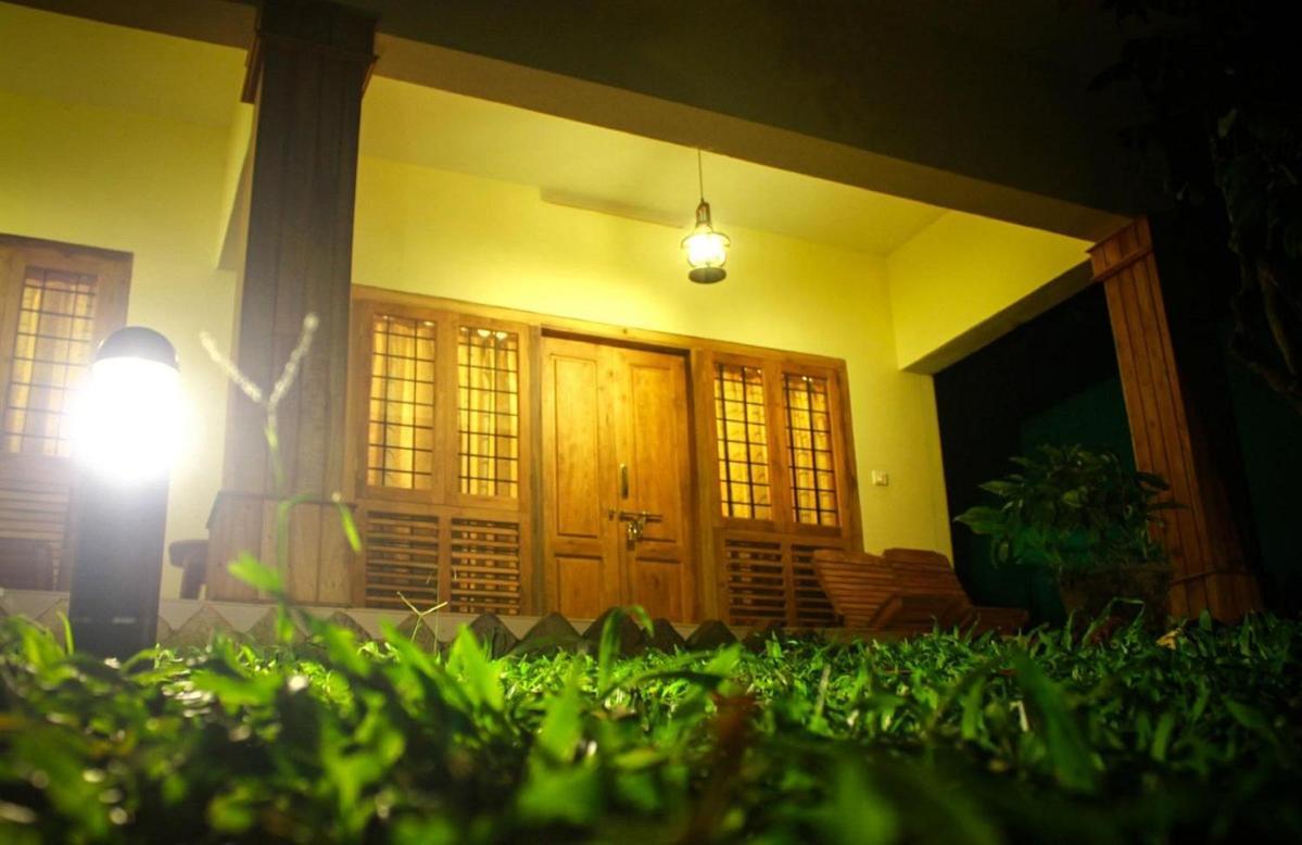 Green Court Cottages Thekkady Kültér fotó